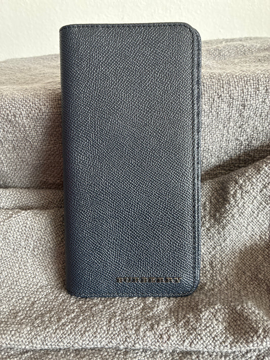 Burberry wallet - LIKE NEW