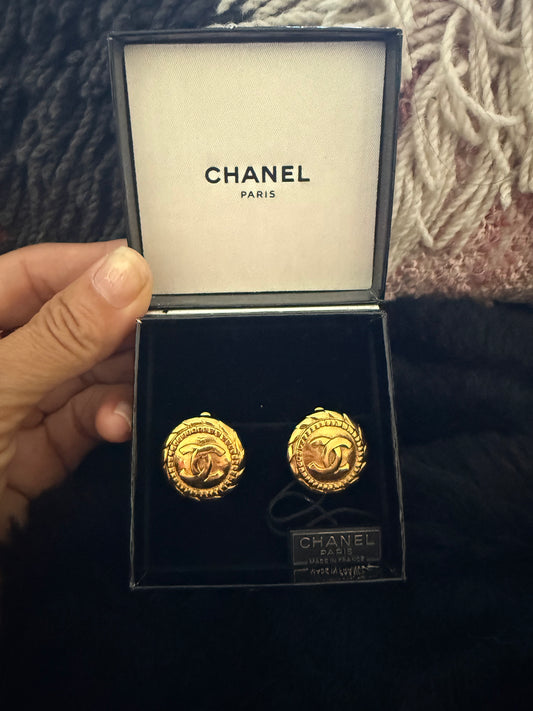 Archival 1970s Chanel Vintage CC Twisted Rope Button Clip-On Earrings - Full Collector Set