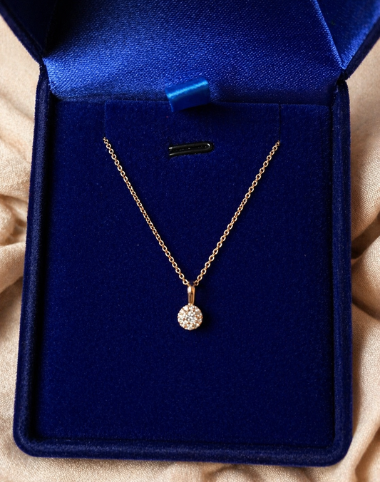 Diamond solitaire in 14K gold